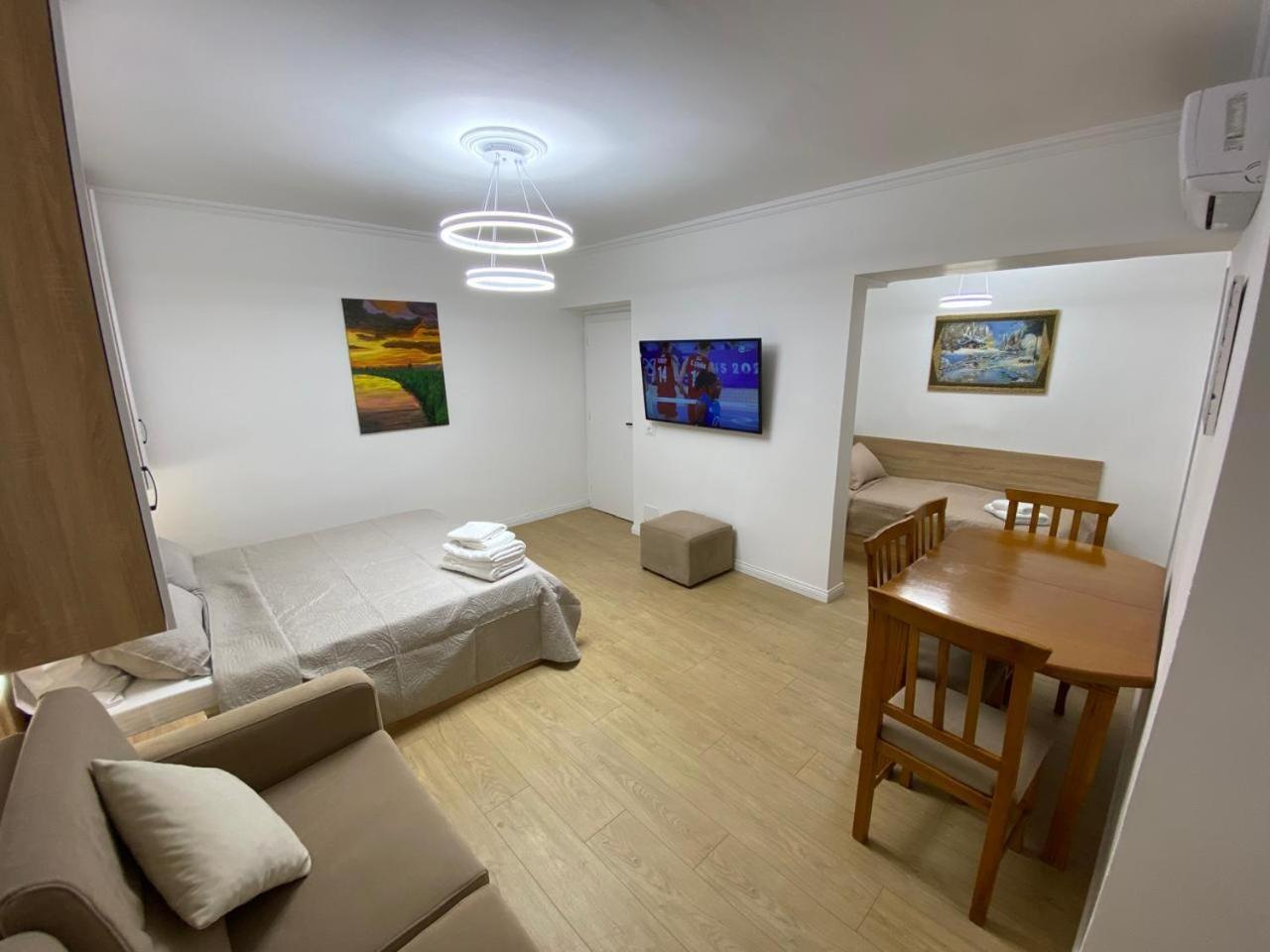 Apartament Tirana Apartment *