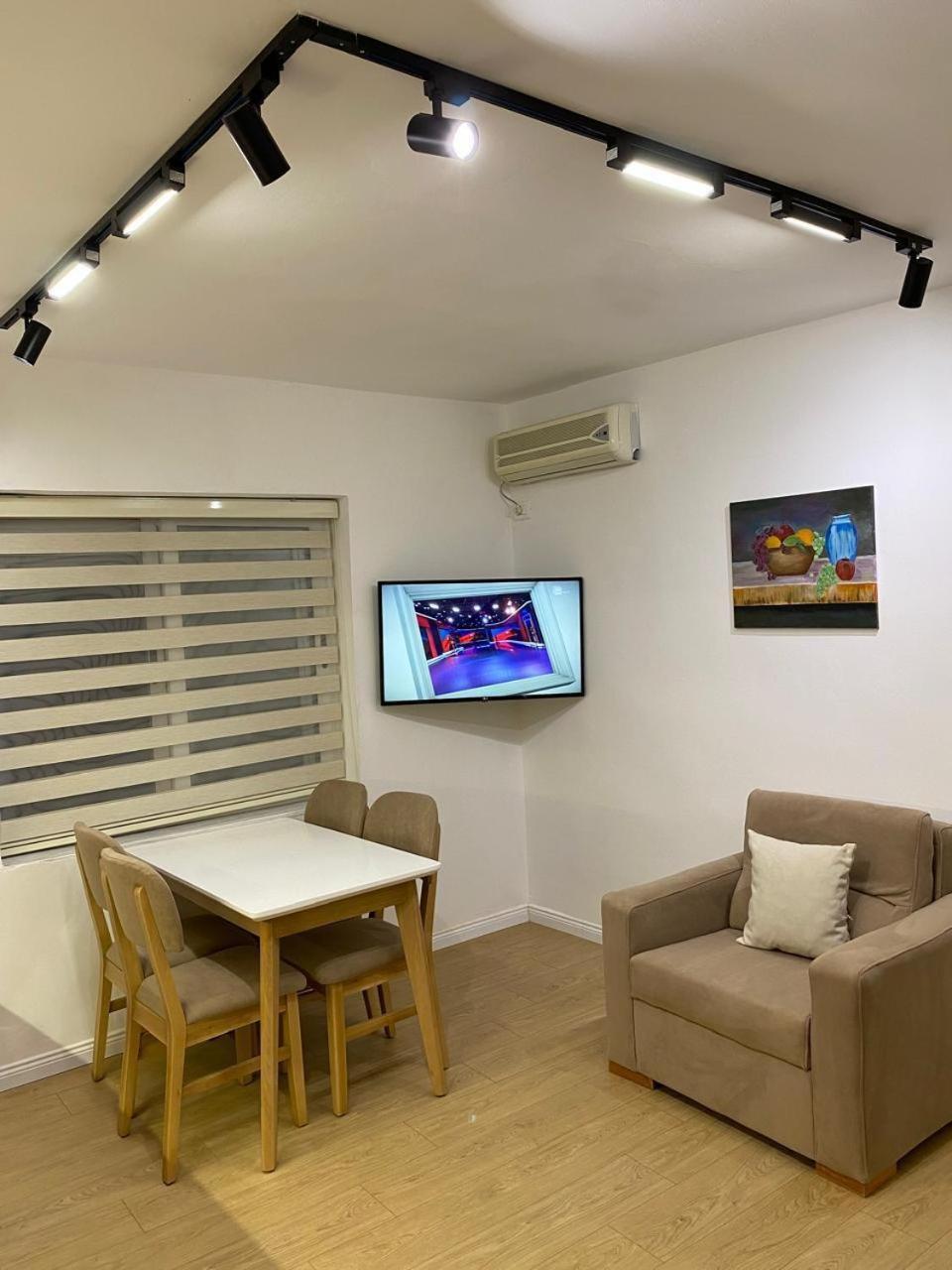 Tirana Apartment *