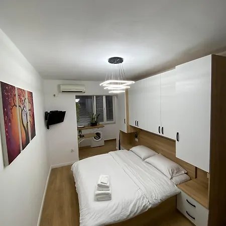 Tirana Apartment Exterior photo