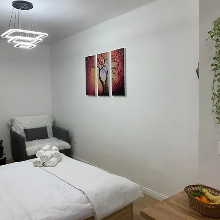 Tirana Apartment Exterior photo
